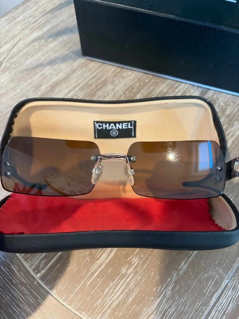 CHANEL sunglasses